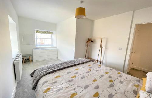 Modern 2 Bed Apt Centre Of Penzance, Lift Access - Photo 7