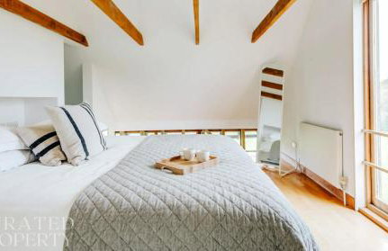 Grand Suffolk Barn Conversion - Foto 50