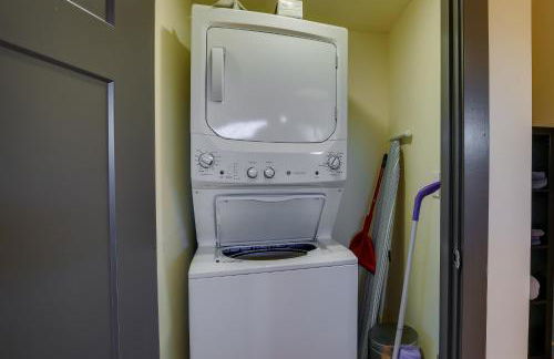 Modern White Salmon Apartment, Steps From Town - Foto 11