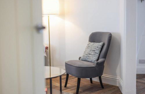 Spacious Family - Contractor Stay - Parking - WiFi - Photo 12