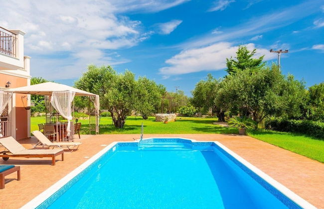 Villa Marina Large Private Pool Walk to Beach Sea Views A C Wifi Car Not Required - 2300 - Foto 28