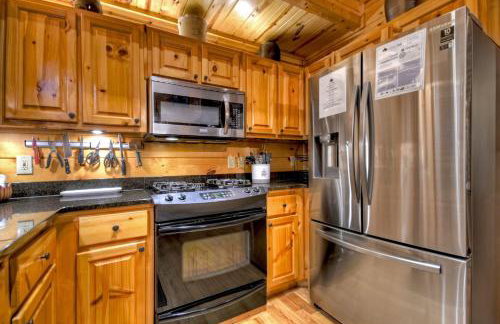 A Little Bit of Heaven Swim in the creek soak in the hot tub and relax in comfort - Foto 13