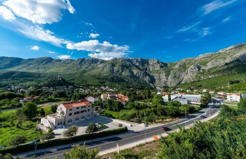 Apartments Azzurro- Three Bedroom Apartment with Terrace and Hot Tub Azzurro I-donji - Foto 11