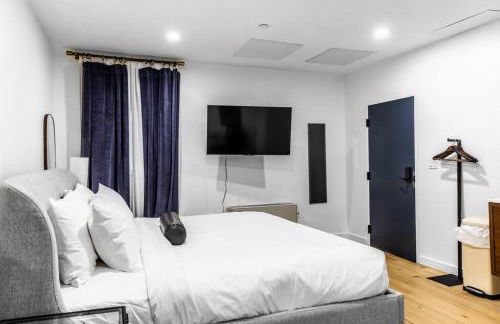 The Phenix Historic DWTN Hotel, King Bed, Room # 306 - Foto 2