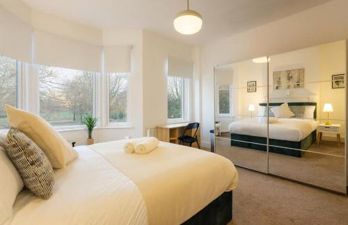 Spacious Retreat 5 Beds Sleeps 8 Free Parking - Foto 27