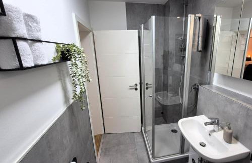 NAVIA Vela Premium - Parkplatz, Boxspringbett & Balkon - Foto 16
