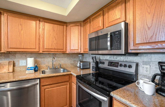 NEW KBM Resorts FREE CAR Napili Point Oceanfront 1-Bedroom Condo with Luxury Amenities NAP-B13 - Foto 141