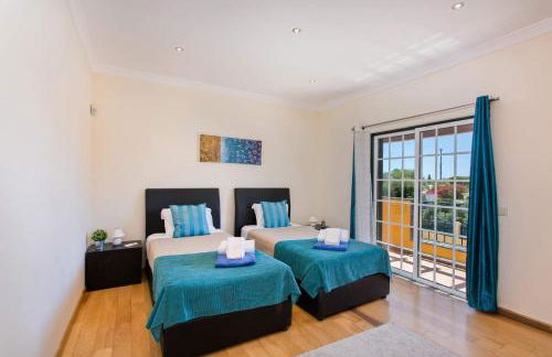 Villa Nincha - Heated Pool - Free wi-fi - Air Con - Foto 25