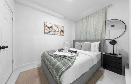 Stylish 3-Bedroom Retreat Minutes to NYC - Foto 26