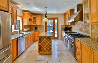 City Paradise Saltwater Pool-Spa and Ping-Pong - Foto 10