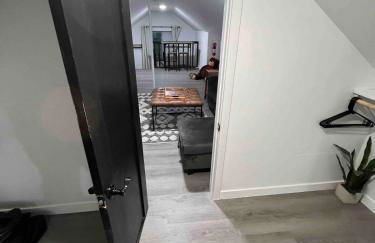 3-Minute JBLM Spacious & Cozy 4BR 2BTH Huge Yard - Foto 14