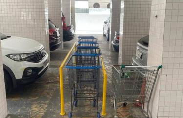 Recém Reformado com dois dormitório com ar condicionado - Foto 35