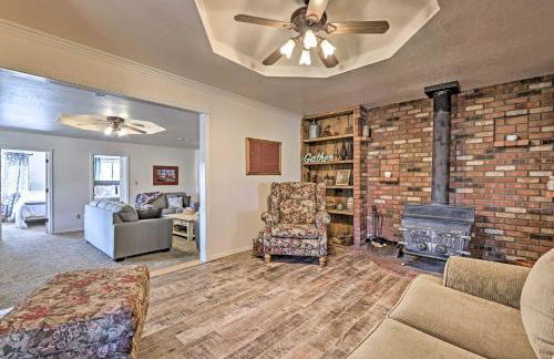 The Eagar House White Mountains Gem with Views! - Foto 5