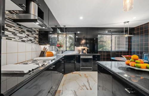 The Sinatra House- Fully Furnished! - Foto 13