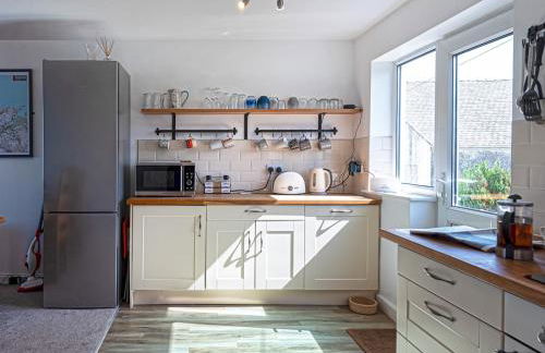 Sea View Apartment in centre of Rhosneigr - Pass the Keys - Foto 19