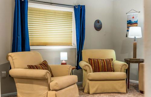 Spacious Comfort in Scenic Monument - Foto 46