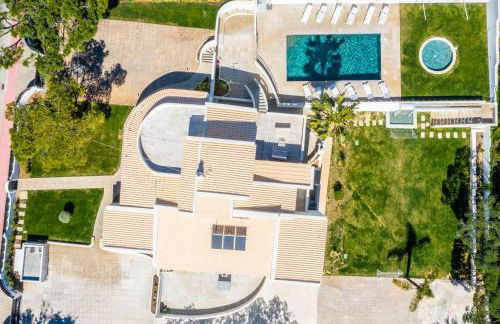 Villa Horizon Grande - Stunning Luxury villa great location sleeps 16 - Foto 36