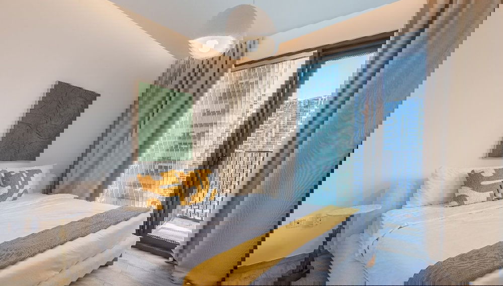 Elegant 1BR Apartment at Ahad Residences - Foto 1, Habitación