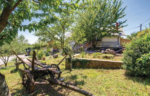 2 Bedroom Nice Apartment In Viskovo - Foto 8