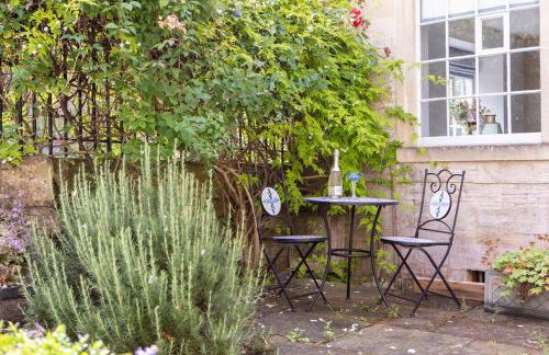 Exquisite Historic Hideaway - Foto 36