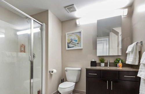 2BR Executive Downtown Apartment by ENVITAE - Foto 29