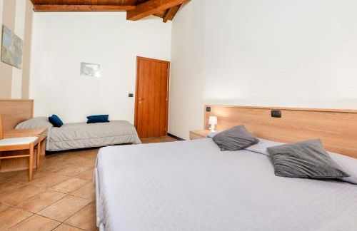 333 - Residence Montebello Bilocale A, Relax nel verde con Piscina - Foto 2