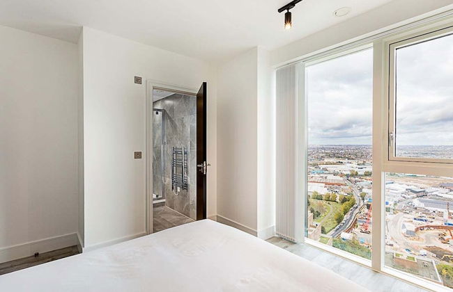 Icon Tower Flat III - Photo 4