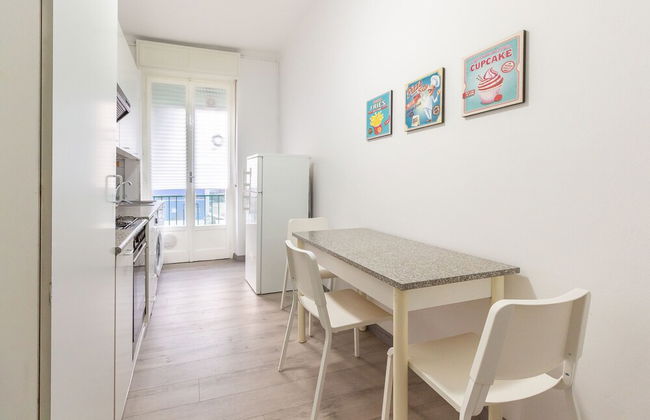 Bright 1 Bedroom near MM1 - Photo 9