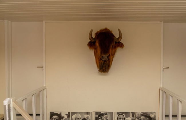 Charming Beach Villa With Thatched Roof - Photo 4