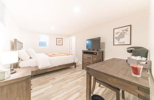 The Boston Rental - Multiple Floorplans - Foto 53