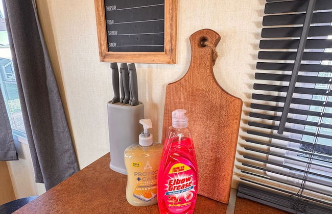 3 Bed Caravan, 8 Berth, Pet Friendly, Parking - Foto 12