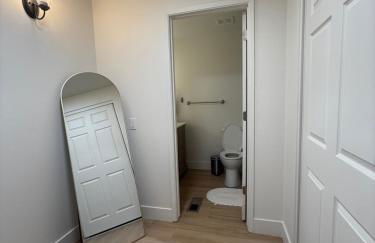 New! Modern 4BR max 12 ppl, 5 mins to everything! - Foto 27