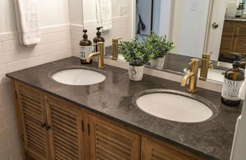 Music City Holiday, on Music Row, has POOL & Free Parking - Foto 32