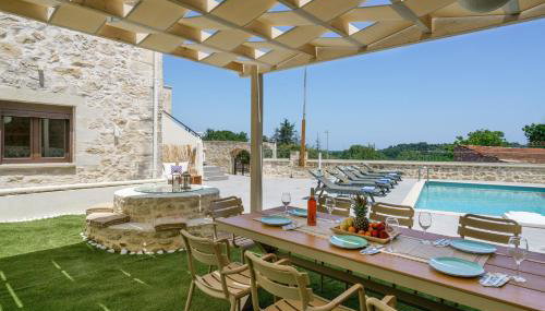 Villa Angelo, Traditional Cretan Stone Villa with Pool & Countryside Views - Foto 5, sunbed, Garden view