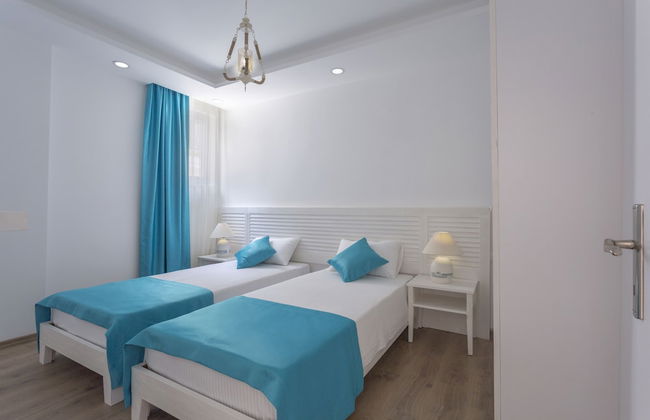 Kybele Suits - Photo 18