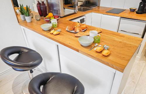 studio lumineux et moderne - Photo 11