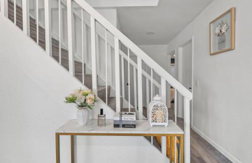 Super Spacious Family Vacation House! - Photo 4