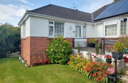 Private apartment, parking, sea and country views - Photo 1