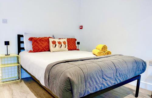 Cozy Studio Flat with FREE WiFi in Islington near Upper Street, Highbury & Angel Station by NourNest Apartments - Foto 3