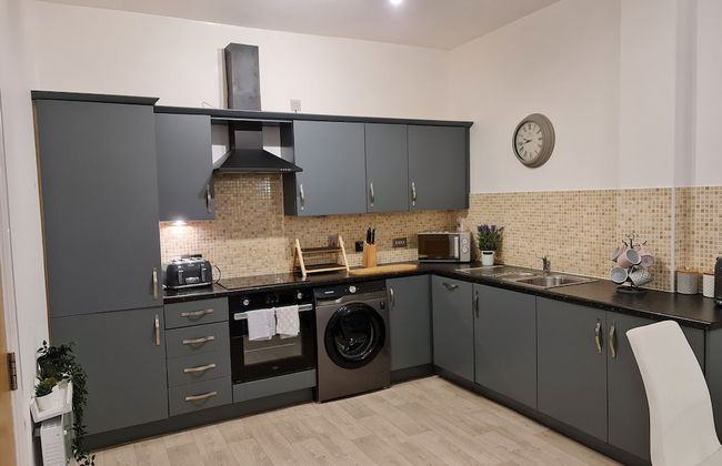 2 Bed Woodland Retreat - Garden & Free Parking - Foto 4