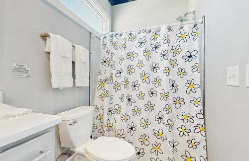 Walkable Gem! Dtwn Chattanooga Base with Balcony - Foto 20