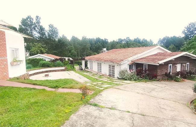 iSTAYS The Colonial Villa Yercaud - Foto 1