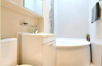 Hendon Escape Luxury Apartment with En-suite Bath - Photo 22