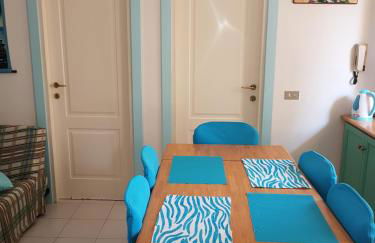 My Little House - appartamento con patio e parcheggio privato a 5 minuti dalla spiaggia e dal centro - Foto 19