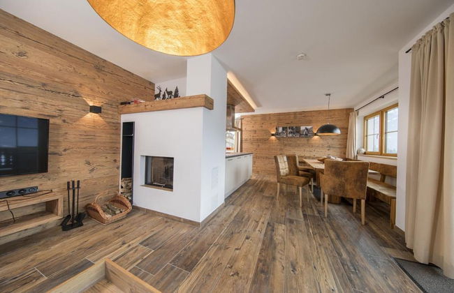 Affluent Chalet in Neukirchen near Wildkogel Ski Arena - Photo 11