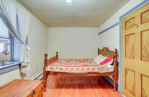 Rural and Historic Detour Escape with Horses On-Site! - Foto 26