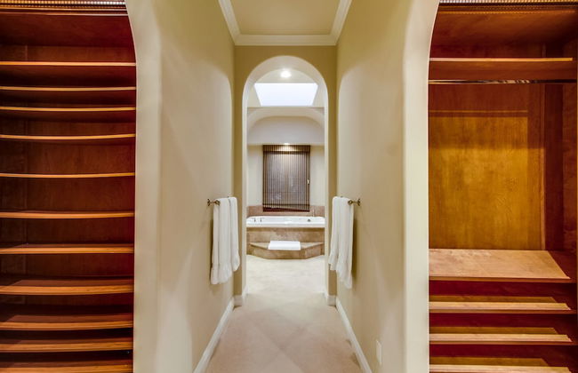 Tropical 5BR La Jolla Retreat by NamaStay - Foto 34