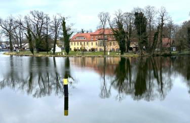 Unique Water Stay Tiny Hausboot für 2 Personen - Foto 9