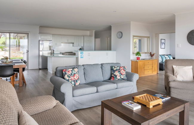 Emu Bay Holiday Homes - Photo 51