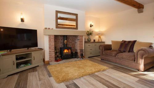 Deerholme Cottage - Photo 2